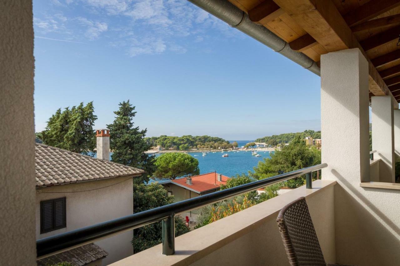 Apartments Tonka Near Beach And Sea Pula Exterior photo